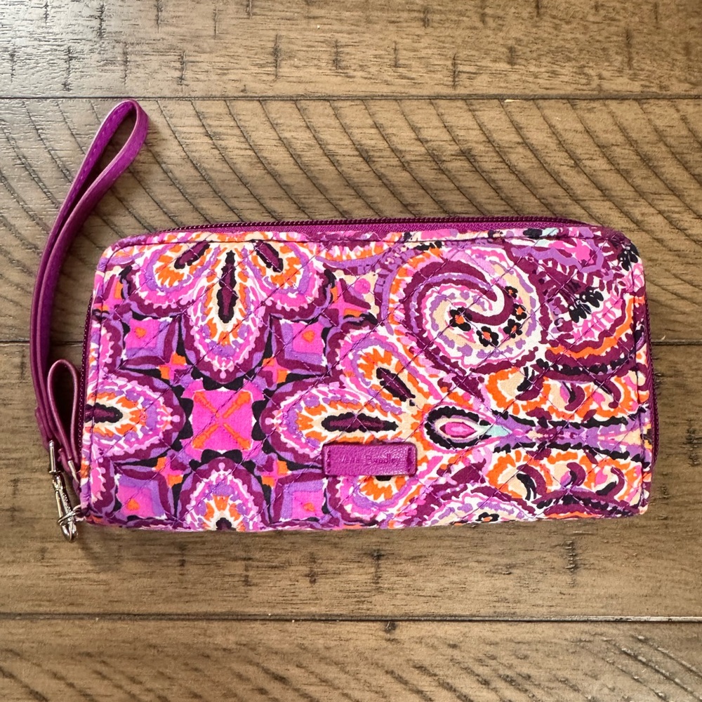 VERA BRADLEY Dream Tapestry Wrist Wallet